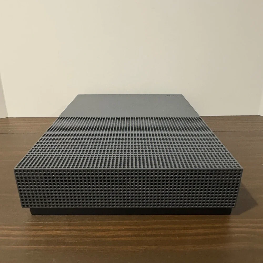 Microsoft Xbox One S 500GB Storm Grey Console Model 1681 Bundle 5 Games Tested